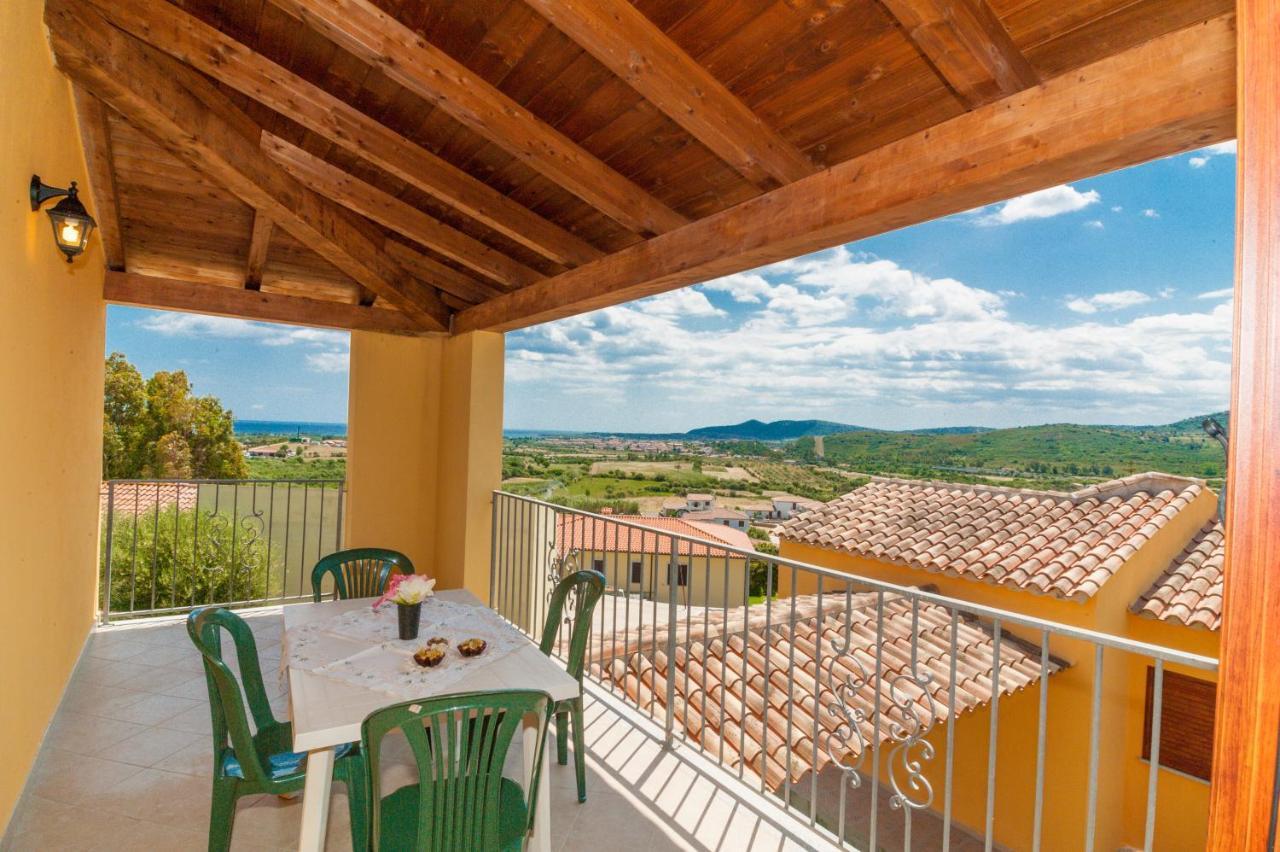 Corte Di Gallura Будони Екстериор снимка